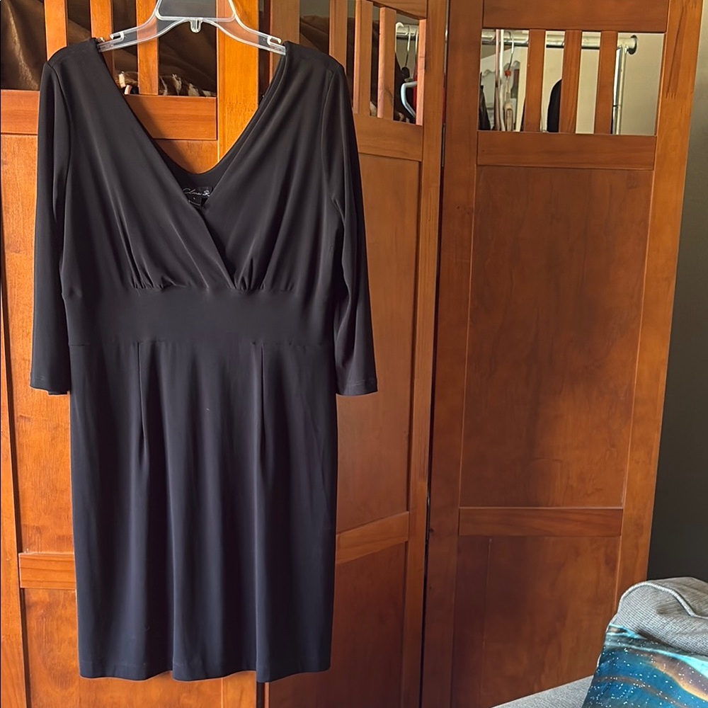 Black Sheath Dress with Plunge Neckline and 3/4 Sleeves